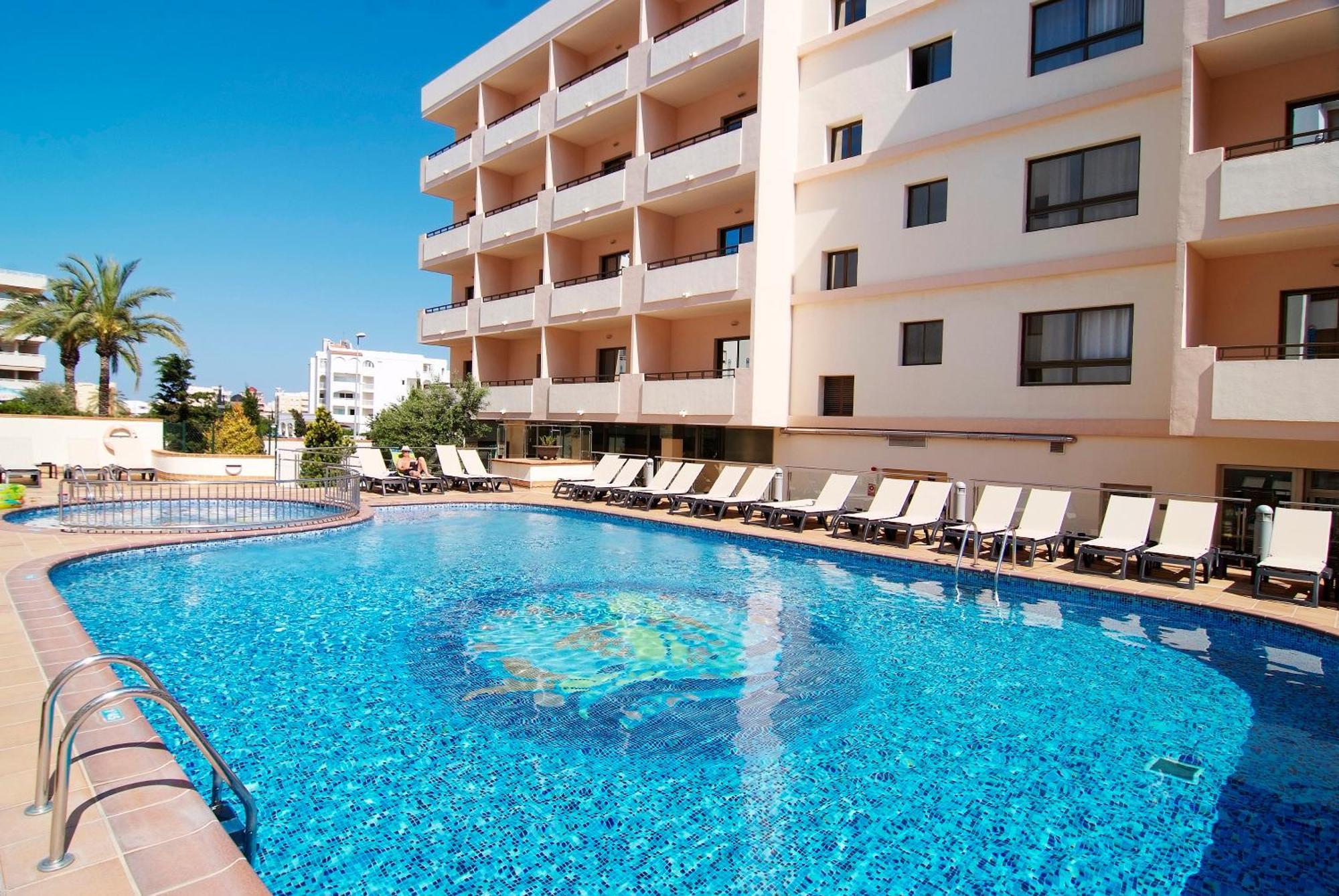 סנטה אאולריה דס ריו Invisa Hotel La Cala (Adults Only) מראה חיצוני תמונה